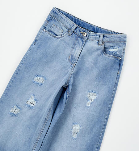 Jeans larghi da RagazA