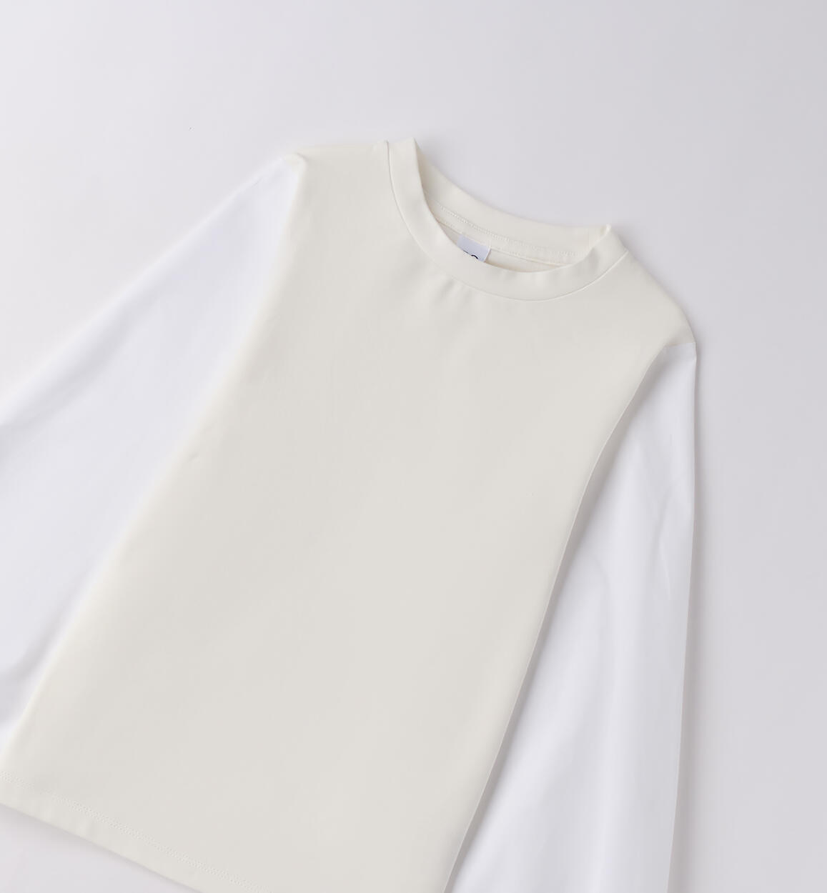 Maglietta bianca ragazza